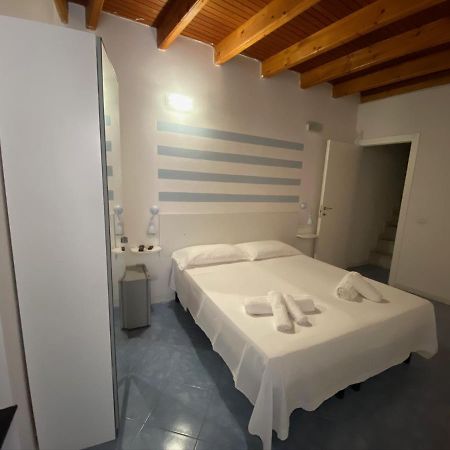 Carugio Rooms Вернацца Екстер'єр фото